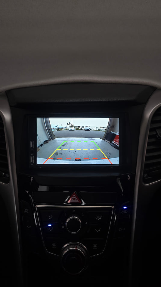 Hyundai I30 Factory Stereo Replaced by Derton DT-750WCA wireless carplay/Android auto stereo