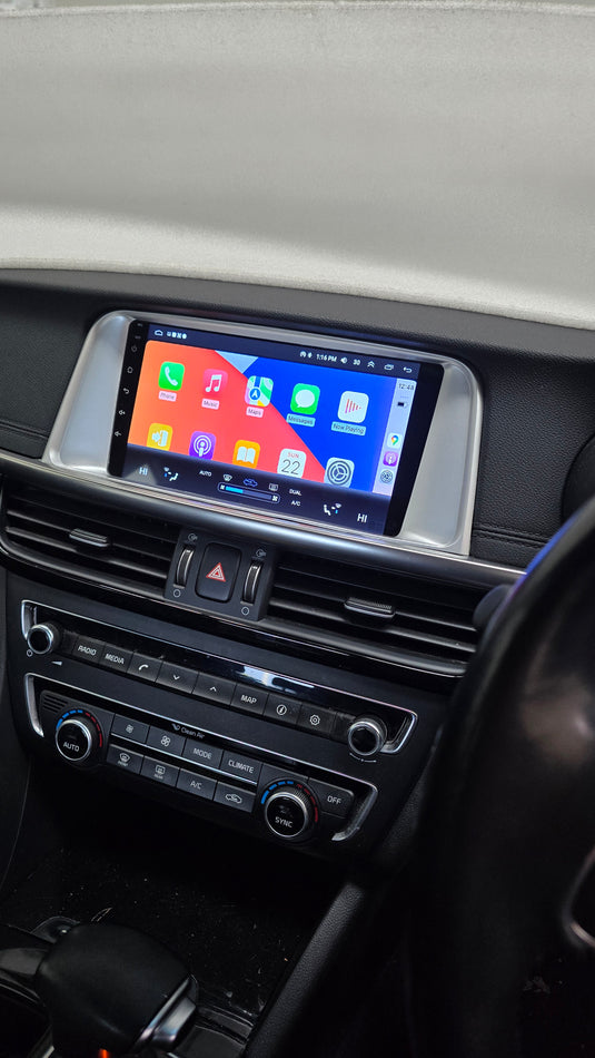 KIA OPTIMA FACTORY STEREO REPLACED BY DERTON WIRELESS APPLE CARPLAY/ ANDROID AUTO MULTIMEDIA UNIT and Retained Factory Steering wheel control buttons/ Reverse Camera/ AC Heater information Display